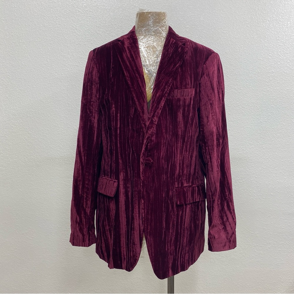 NWT Men's Velvet Blazer in Rich Burgundy